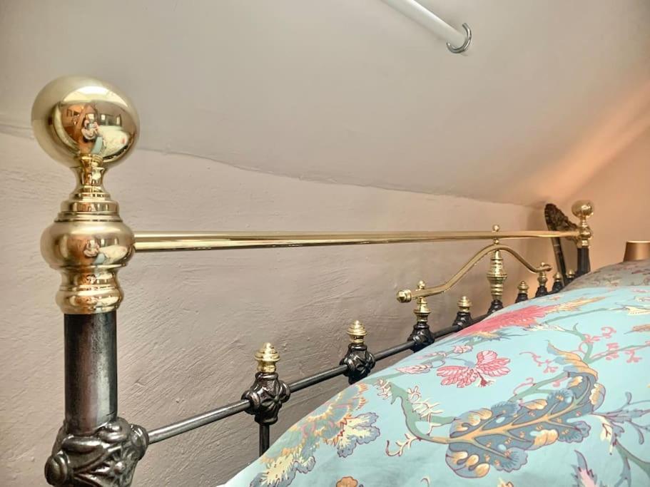 Апартаменты Kleine Kunstremise Mit Holzofen Burg Freienfels Weinbach Экстерьер фото